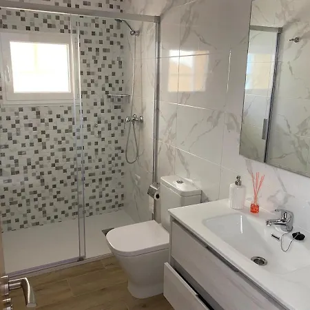 Casa A 100 Metros De Playa De Covas בית נופש *
